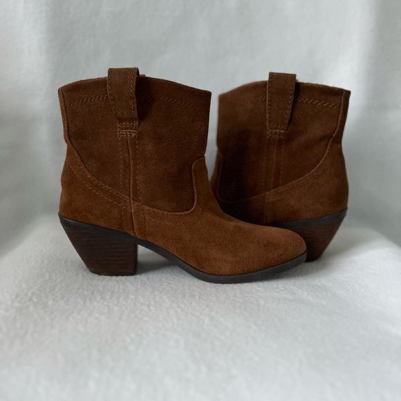 Call It Spring Size 7 Cognac Suede Ankle Booties - Picture 6 of 14